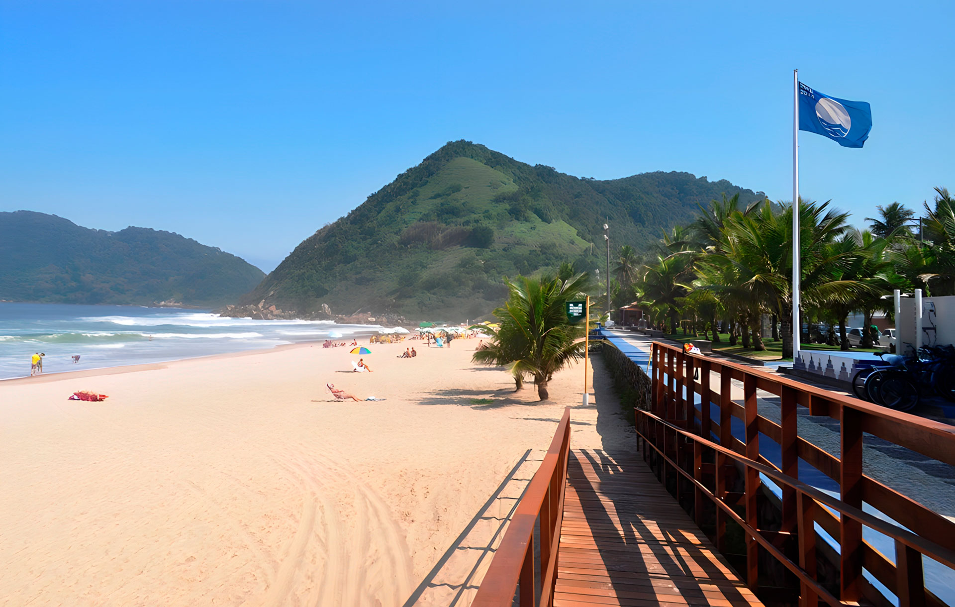 Praia do Tombo 14 Anos de Certificação Ambiental: Um Ícone de Sustentabilidade no Litoral Paulista