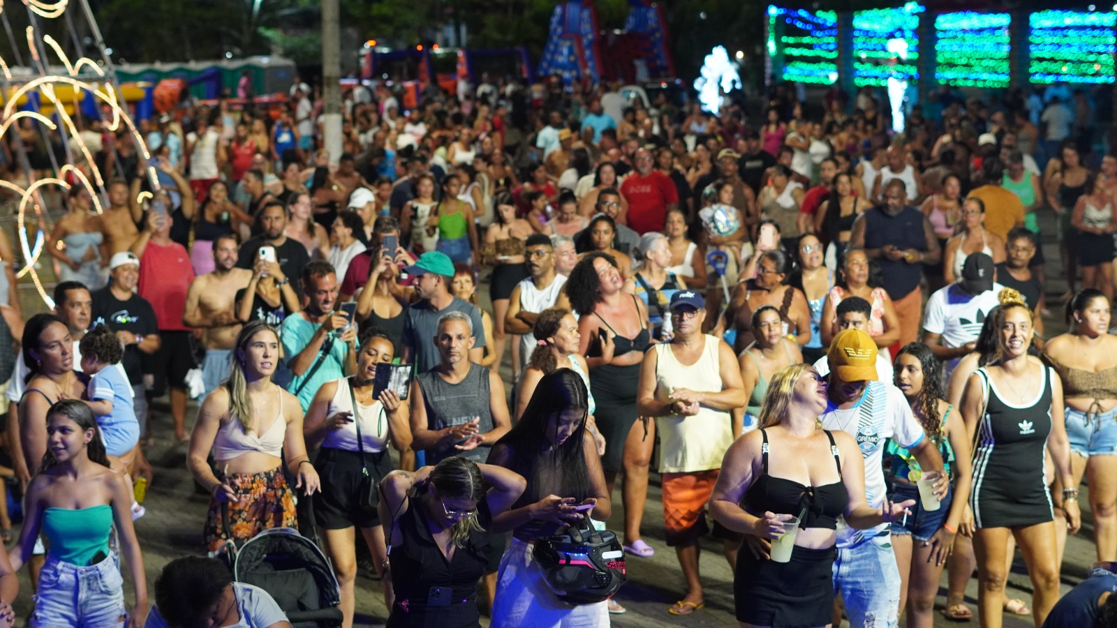 Guarujá Seu Amor no Verão reuniu milhares de pessoas com shows e atividades gratuitas em diversos pontos da Cidade