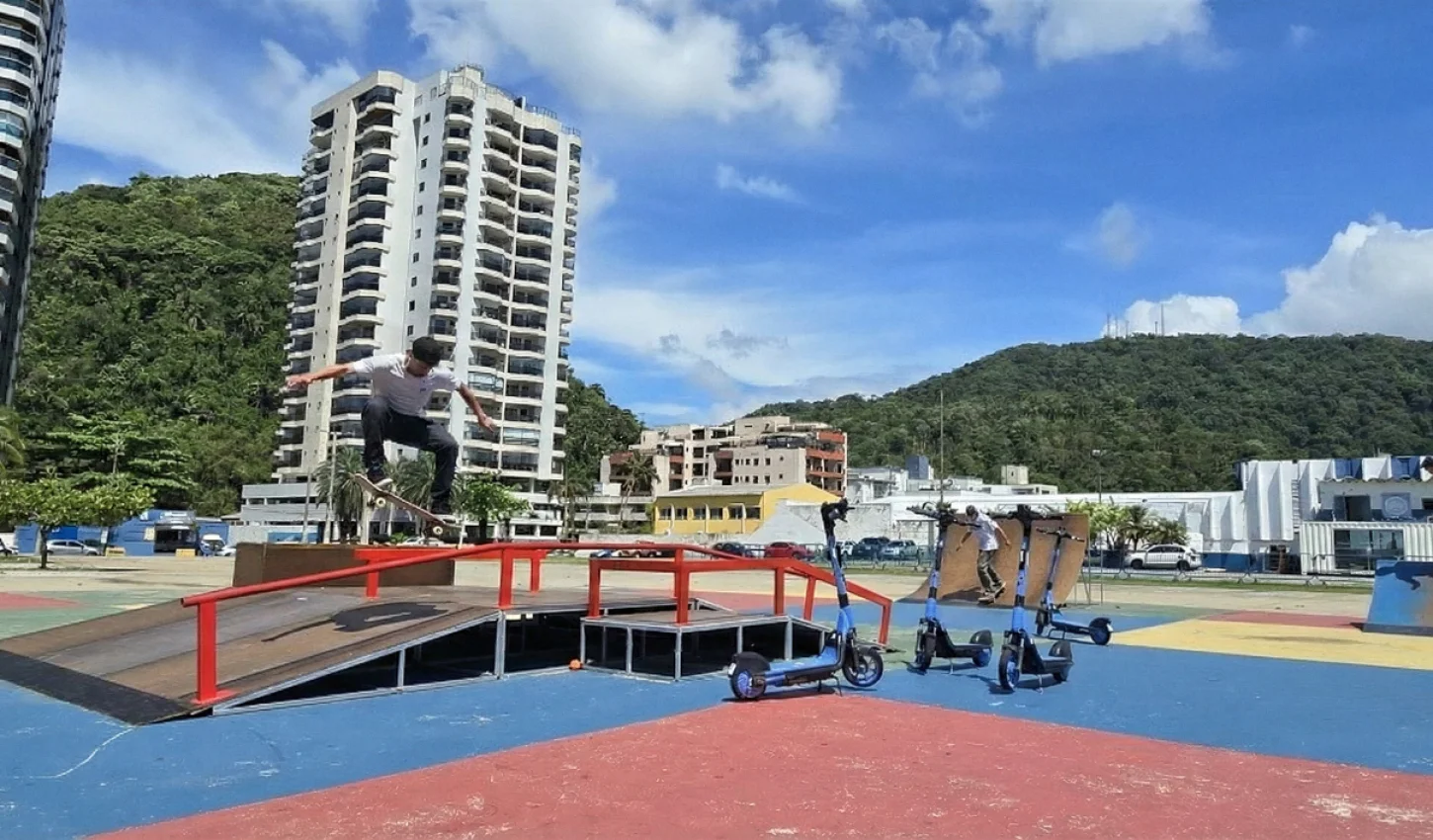 Guarujá amplia programação de verão com pistas de street skate gratuitas e atividades esportivas para moradores e turistas